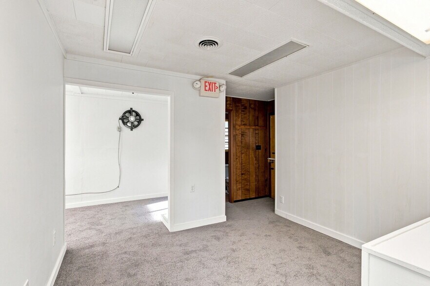 More Photos Of 3741 State Rte 30 Hwy, Lonedell Multifamily For Sale