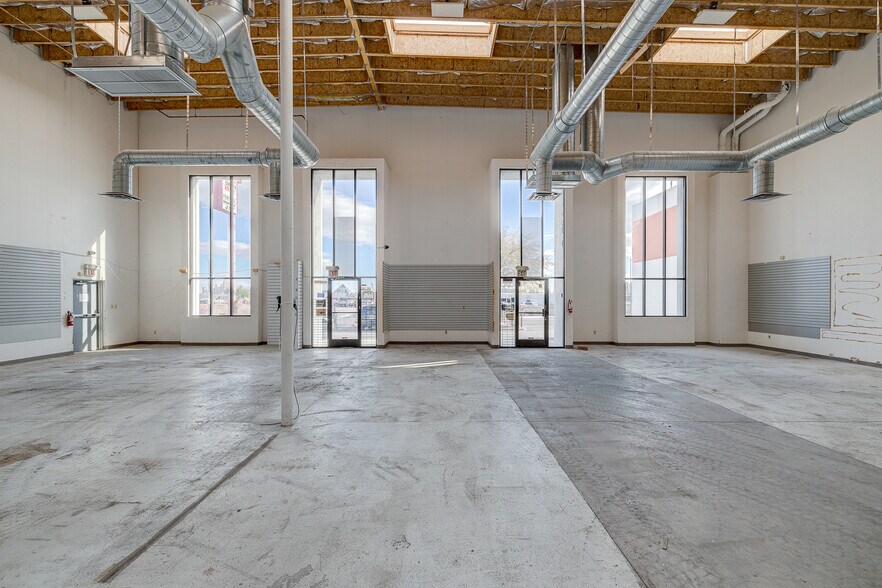 More Photos Of 5461 Arville St, Las Vegas Warehouse For Lease