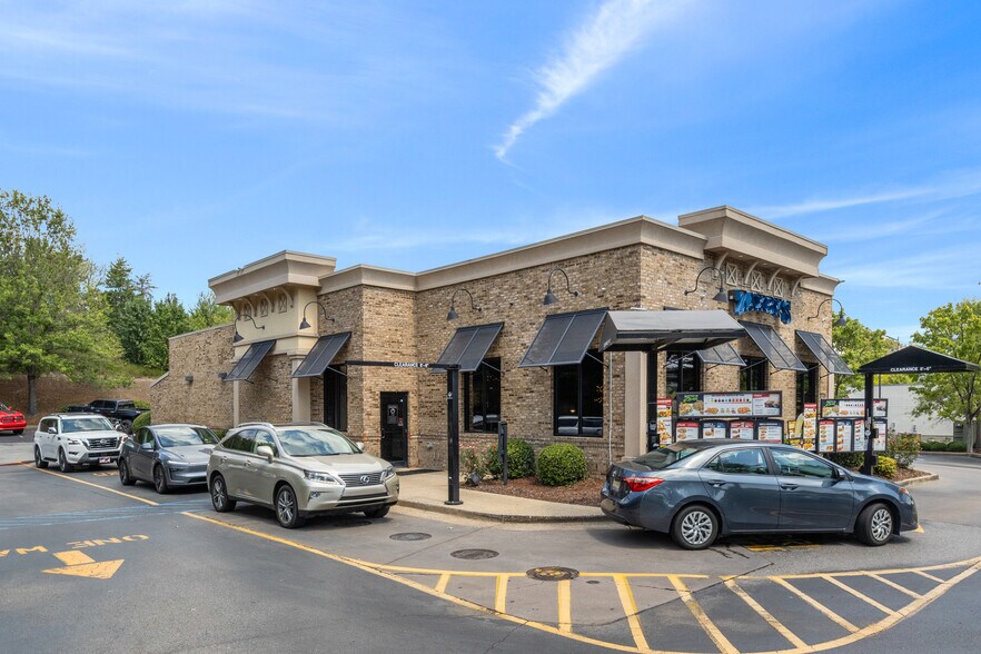 More Photos Of 2735 John Hawkins Pky, Birmingham Fast Food For Sale