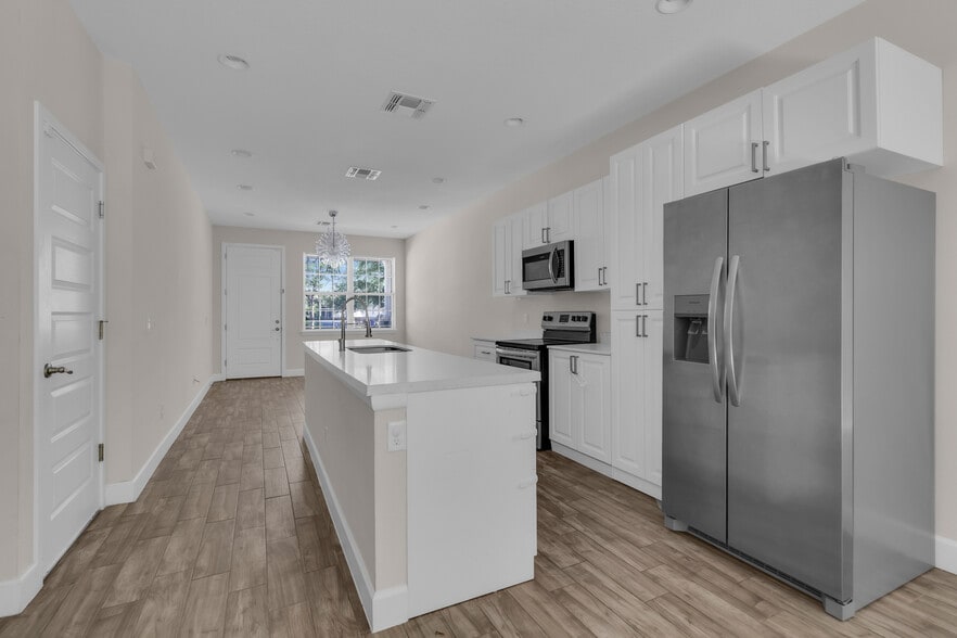 More Photos Of 4432-4444 Summer Flowers Pl, Kissimmee Apartments For Sale