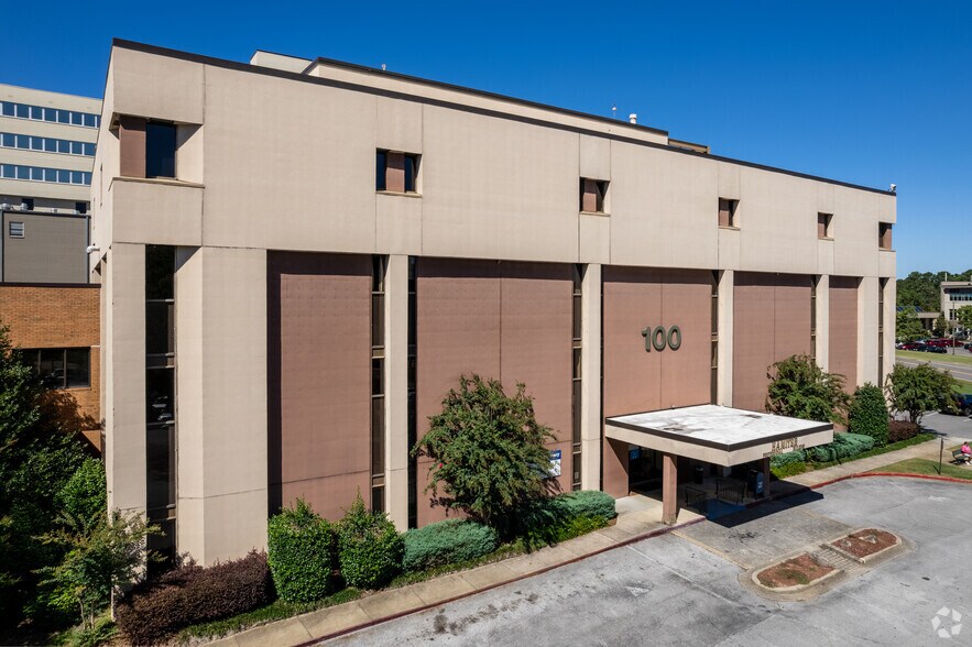 More Photos Of 100 Gaines Ave, Gadsden Medical For Lease