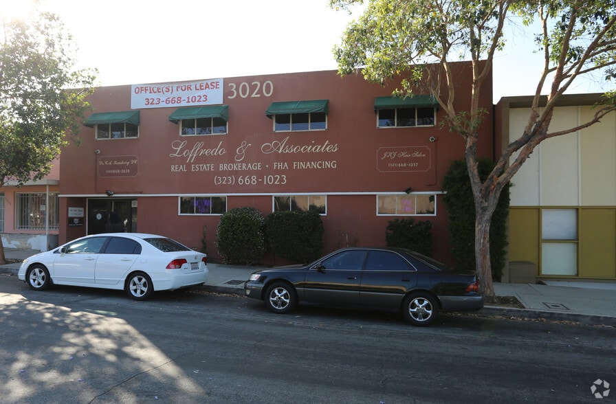 More Photos Of 3020 Glendale Blvd, Los Angeles Light Distribution For Lease