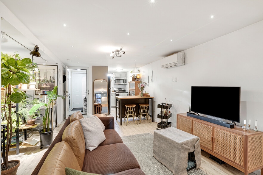 More Photos Of 119 33rd St, Brooklyn Apartments For Sale