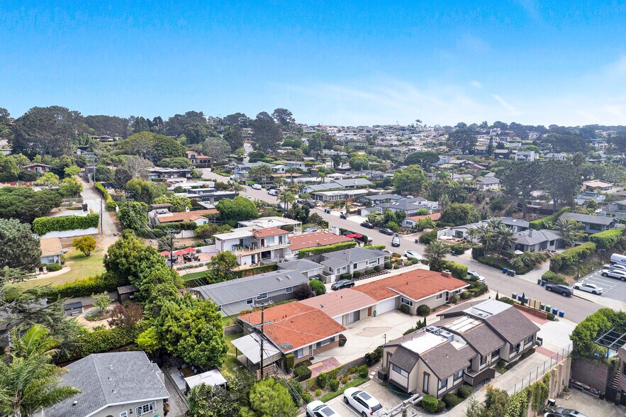 More Photos Of 330 9th St, Del Mar Apartments For Sale