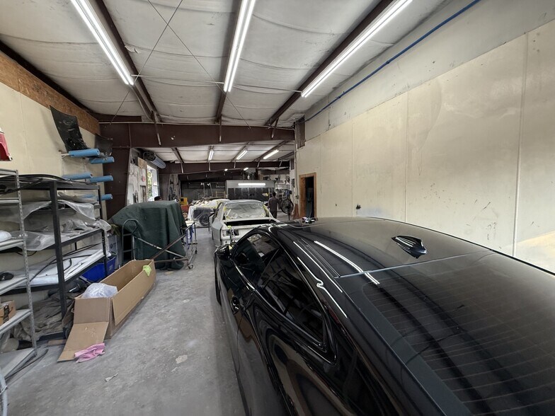 More Photos Of 5508 Benchmark Ln, Sanford Warehouse For Sale