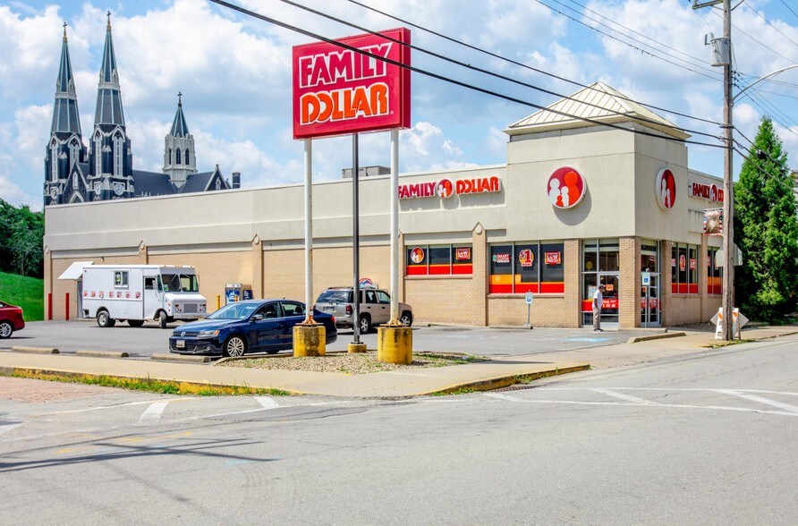 More Photos Of 821 Chartiers Ave, McKees Rocks Freestanding For Sale