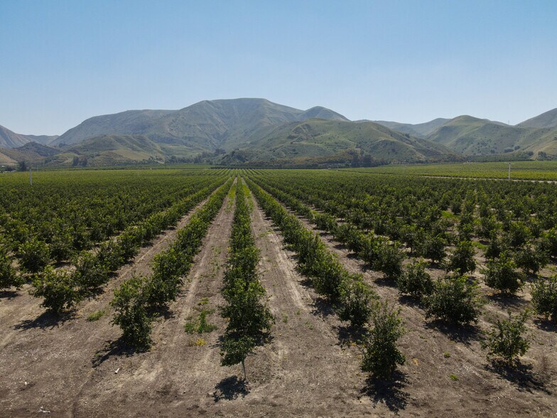 More Photos Of 2417 S Mountain Rd, Fillmore Land For Sale