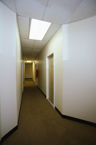 More Photos Of 112-116 E Court Ave, Winterset Storefront Retail Residential For Sale