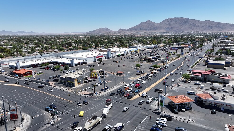 More Photos Of 4440 E Charleston Blvd, Las Vegas Supermarket For Lease