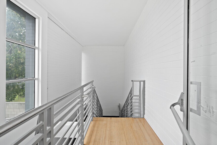 More Photos Of 2215 N Broadway, Santa Ana Medical For Sale