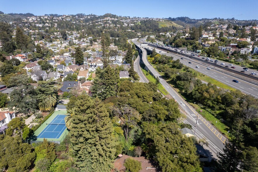 More Photos Of 0 Ivanhoe, Oakland Land For Sale