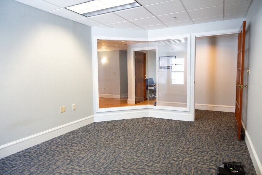 More Photos Of 80 Washington St, Norwell Office For Lease