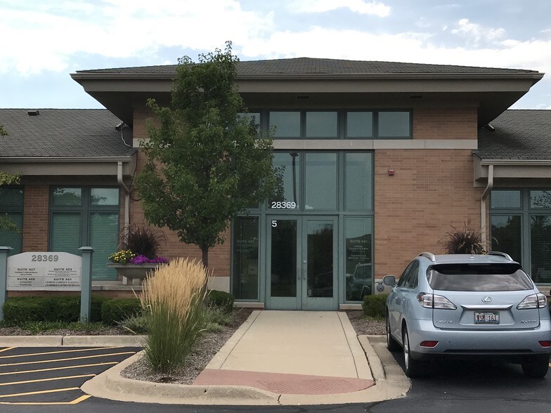 More Photos Of 28369 Davis Pky, Warrenville Office For Lease