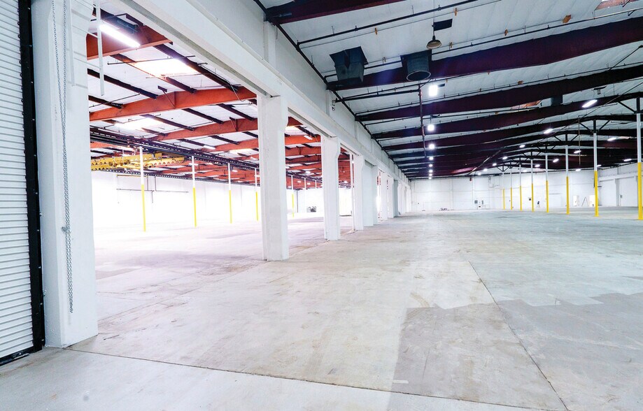 Primary Photo Of 6466 Gayhart St, Commerce Warehouse For Sale