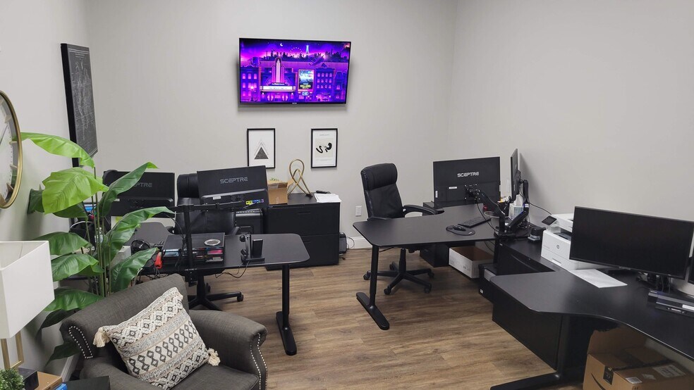 More Photos Of 4491 School Rd S, Murrysville Freestanding For Lease