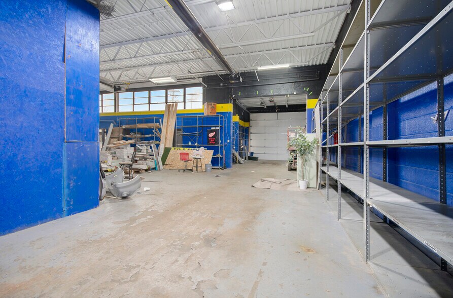More Photos Of 25315 Kean St, Dearborn Industrial For Lease