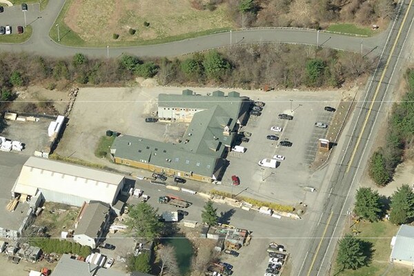 More Photos Of 300 Newburyport Tpke, Rowley Freestanding For Lease