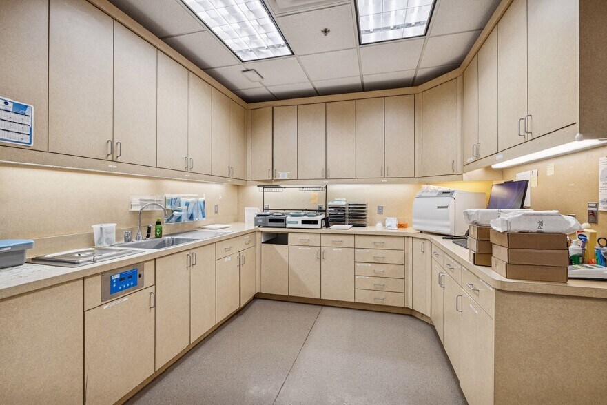 More Photos Of 3340 Sherman Ct, Eagan Medical For Sale