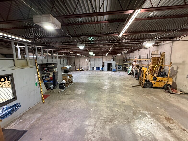 More Photos Of 2700 James St, Denton Industrial For Lease