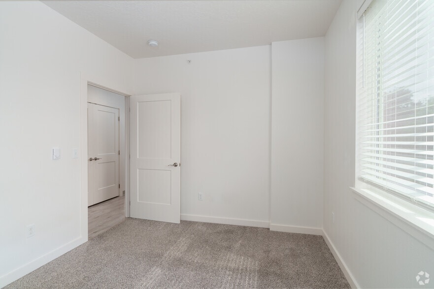 More Photos Of 3905 S Dishman Mica Rd, Spokane Valley Apartments For Sale