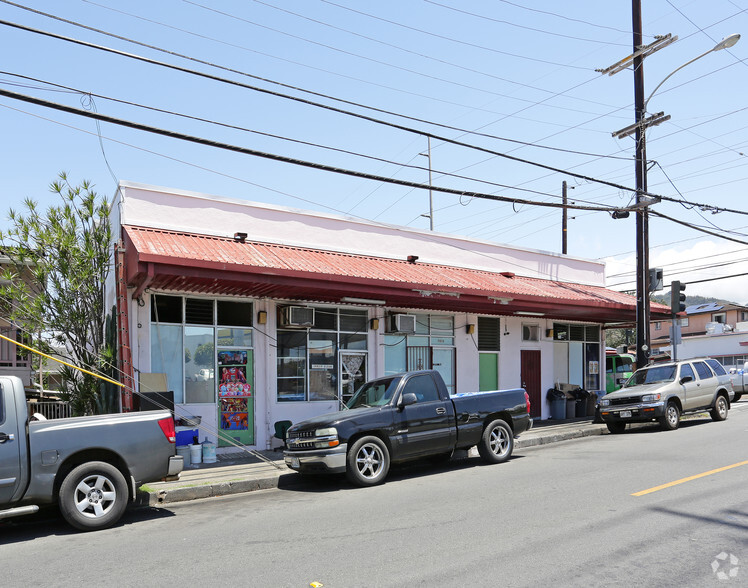 Primary Photo Of 2101 N School St, Honolulu Freestanding For Lease