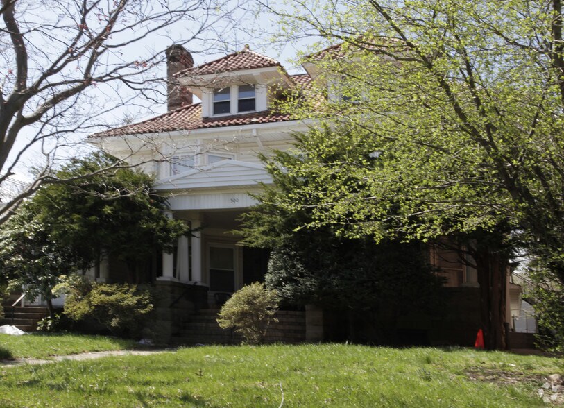 More Photos Of 500 Cherry St, Elizabeth Assisted Living For Sale