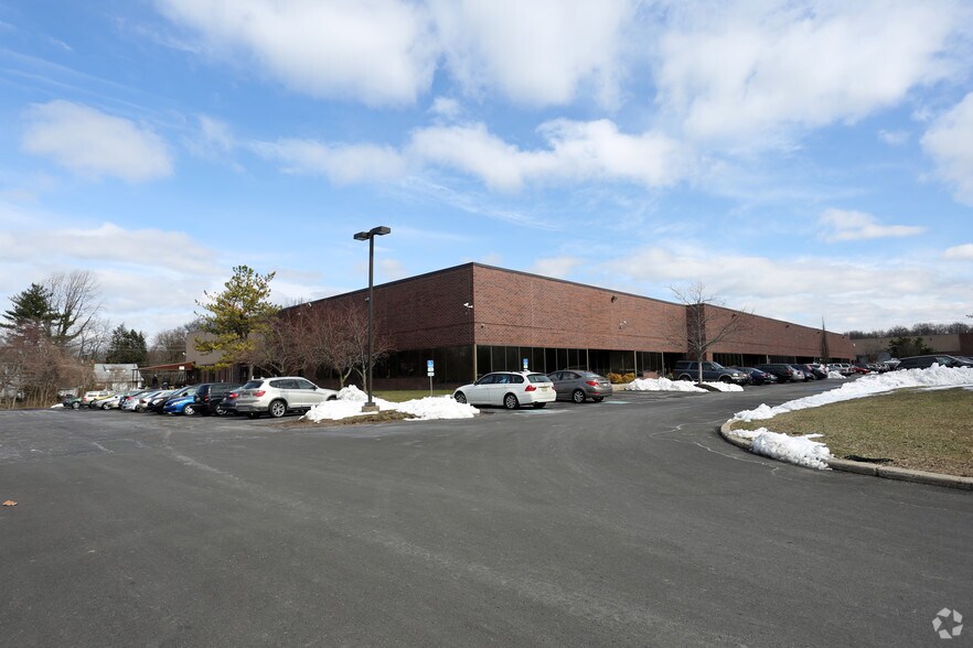 More Photos Of 1900 Frost Rd, Bristol Manufacturing For Lease