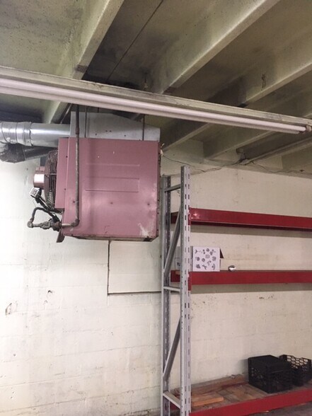 More Photos Of 175 W Main St, Amsterdam Auto Repair For Sale