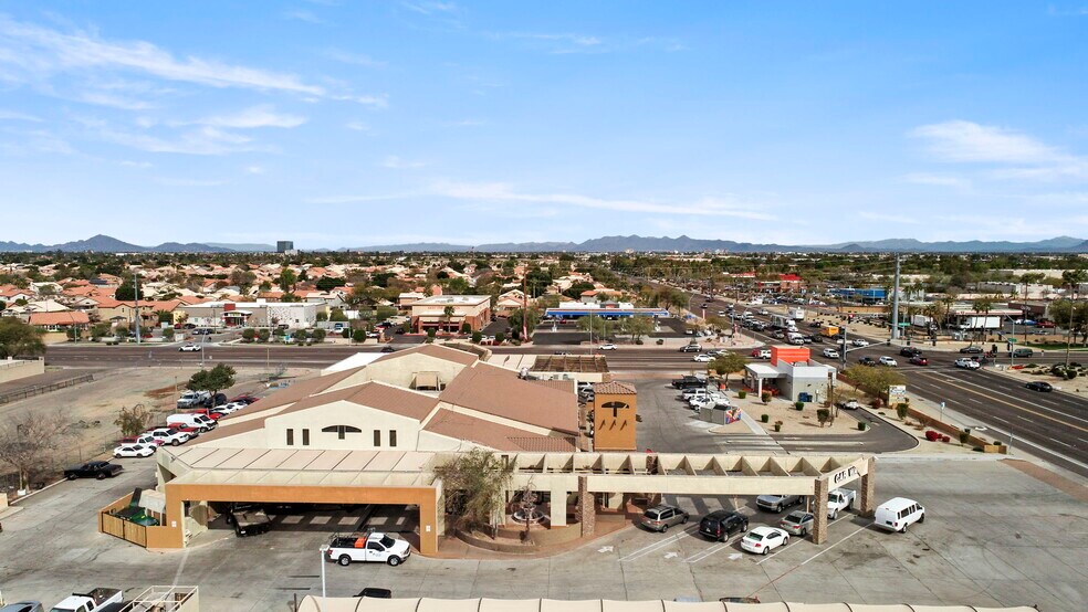 More Photos Of 2828 S Country Club Dr, Mesa Department Store For Lease