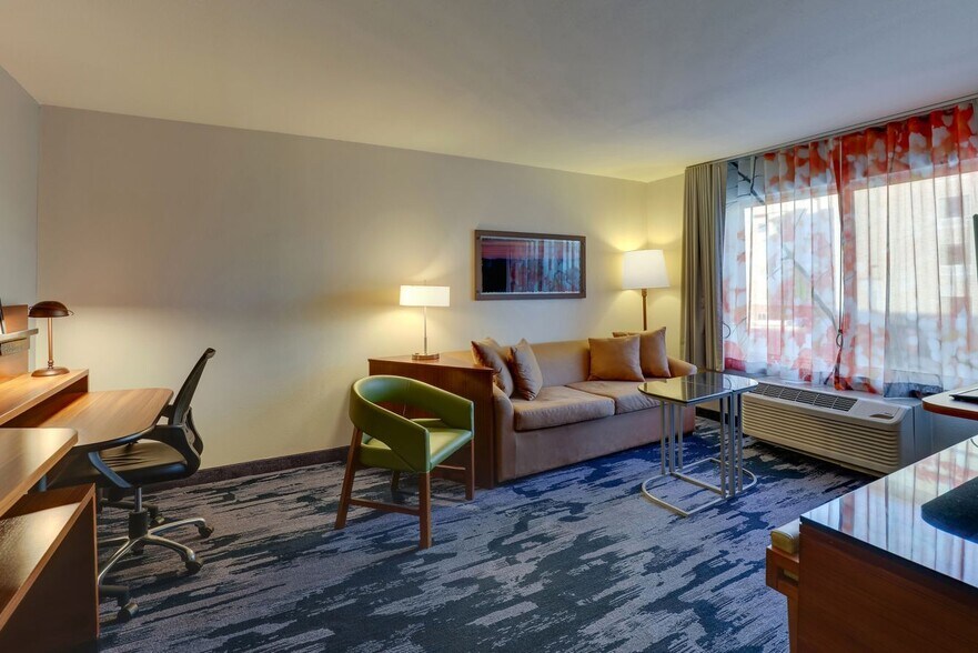 More Photos Of 6851 West Fwy, Fort Worth Hotel For Sale