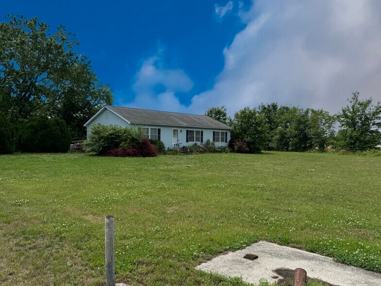 More Photos Of 33355 Main St, Dagsboro Flex For Sale
