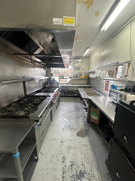 More Photos Of 5960 Crenshaw Blvd, Los Angeles Fast Food For Lease