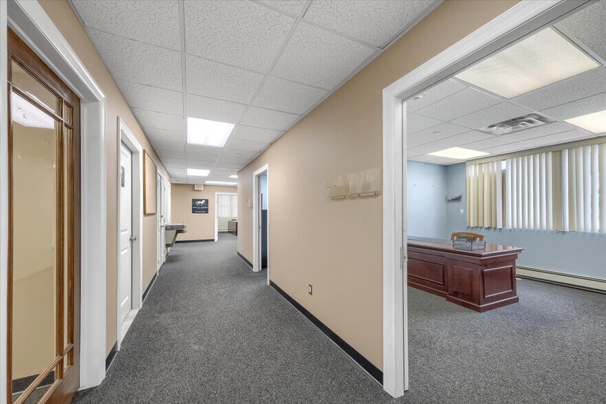 More Photos Of 8 Revolutionary Rd, Ossining Medical For Lease
