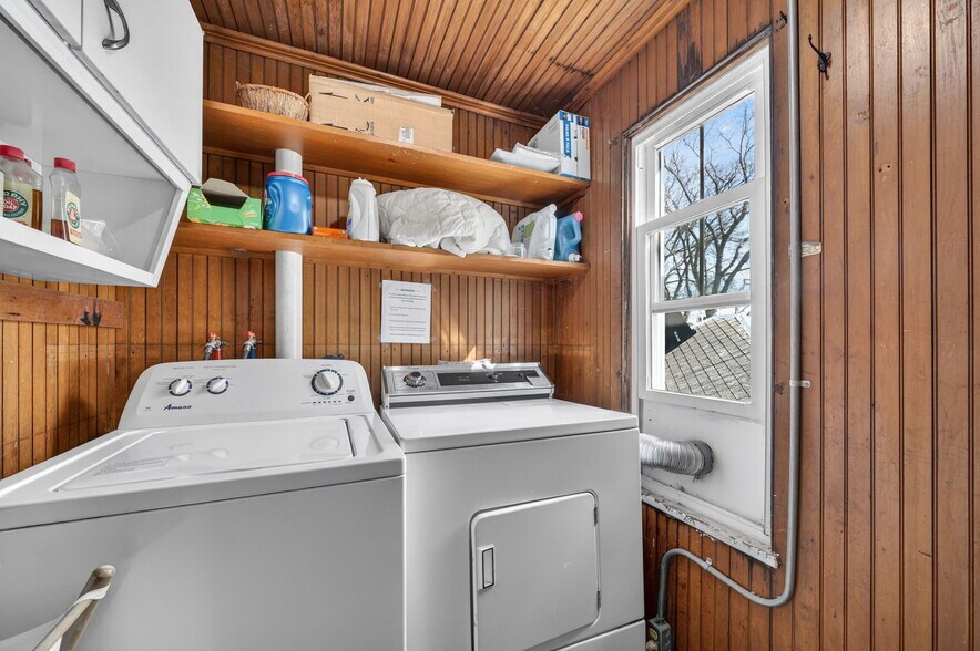 More Photos Of 446 County St, New Bedford Office For Sale