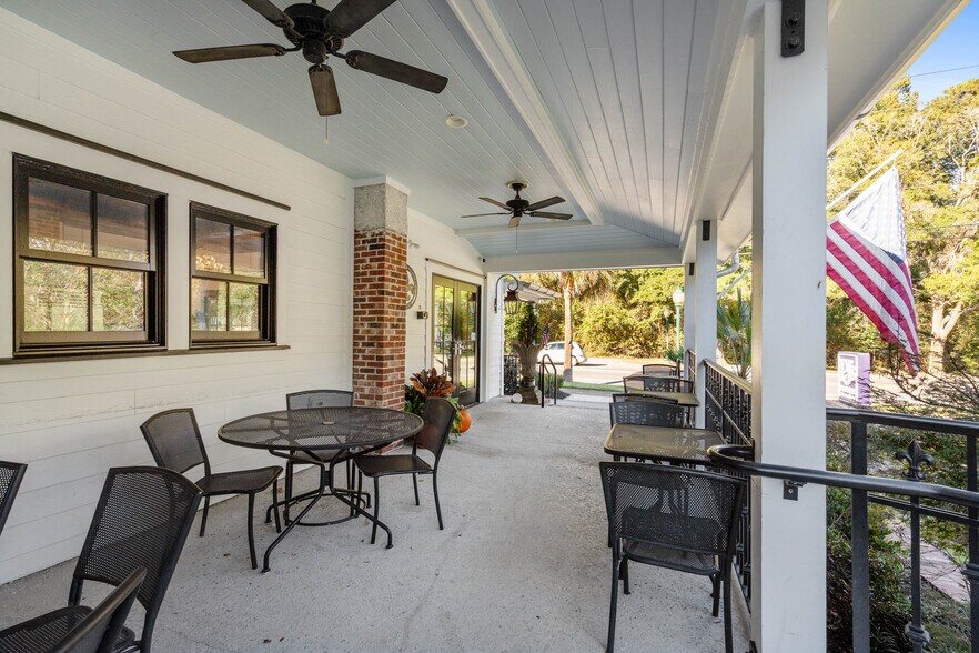 More Photos Of 8026 E Main St, Ridgeland General Retail For Sale