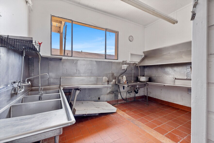 More Photos Of 8041 Soquel Dr, Aptos Hospitality For Sale