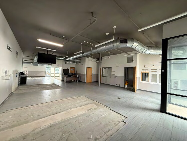 More Photos Of 1420 1st Ave NE, Cedar Rapids Apartments For Lease