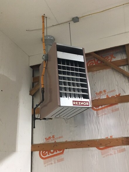 More Photos Of 903 Constitution Blvd, Beaver Falls Office For Lease