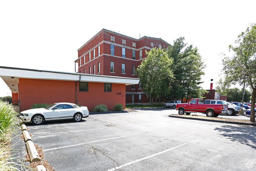 More Photos Of 1 Campbell Plz, Saint Louis Office For Lease