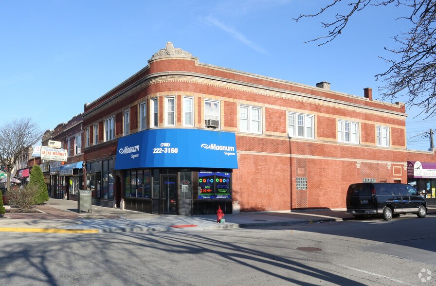 More Photos Of 6032 W Cermak Rd, Cicero Storefront Retail Residential For Sale