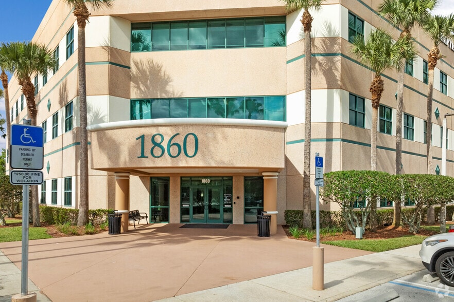 More Photos Of 1860 SW Fountainview Blvd, Port Saint Lucie Office For Lease