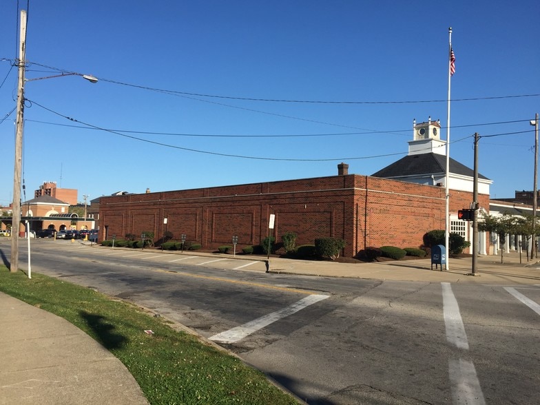 More Photos Of 2720 Van Aken Blvd, Cleveland Office For Lease