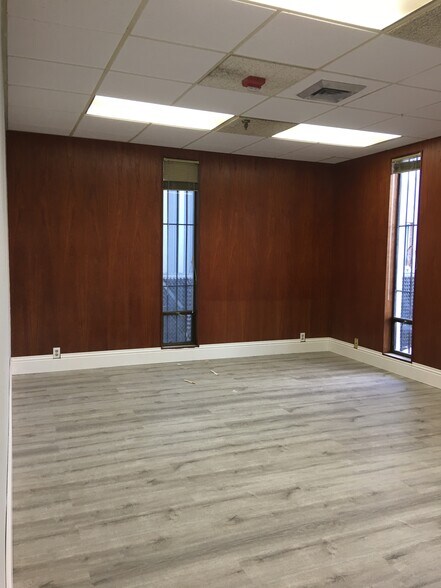 More Photos Of 10700 NW 36th Ave, Miami Warehouse For Lease