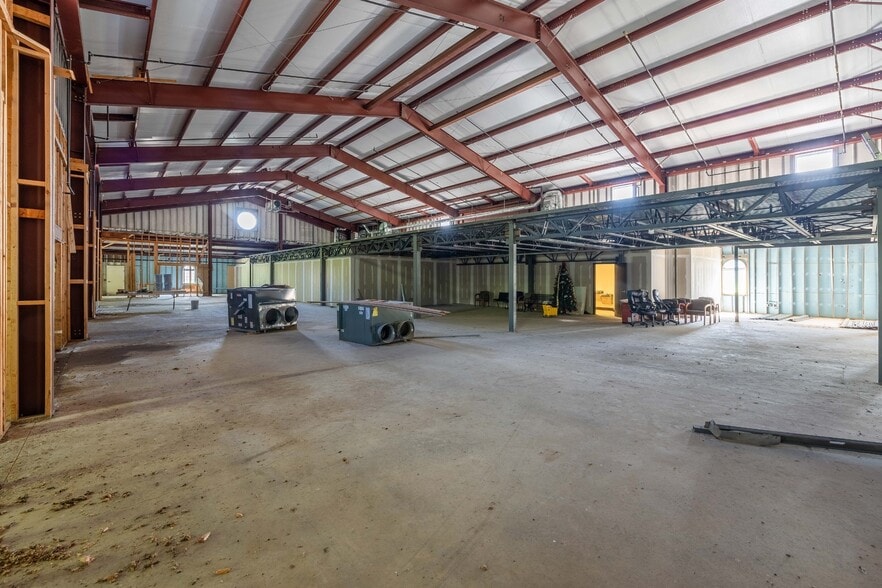 More Photos Of 2602 Trotwood Ave, Columbia Office For Sale