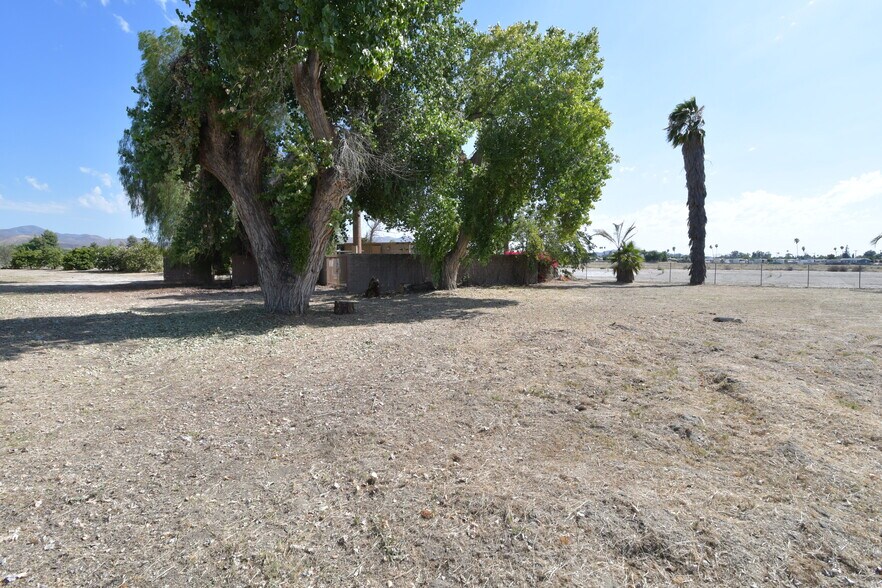 More Photos Of 43763-43789 State Highway 74, Hemet Apartments For Sale