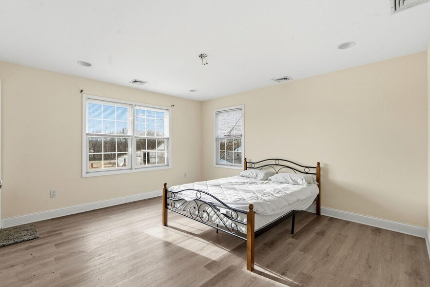 More Photos Of 2090 Blue Bell Rd, Williamstown Land For Sale