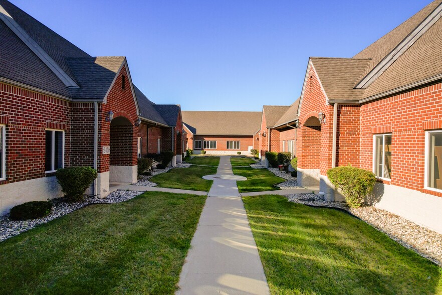 More Photos Of 2480 W Campus Dr, Mount Pleasant Medical For Lease