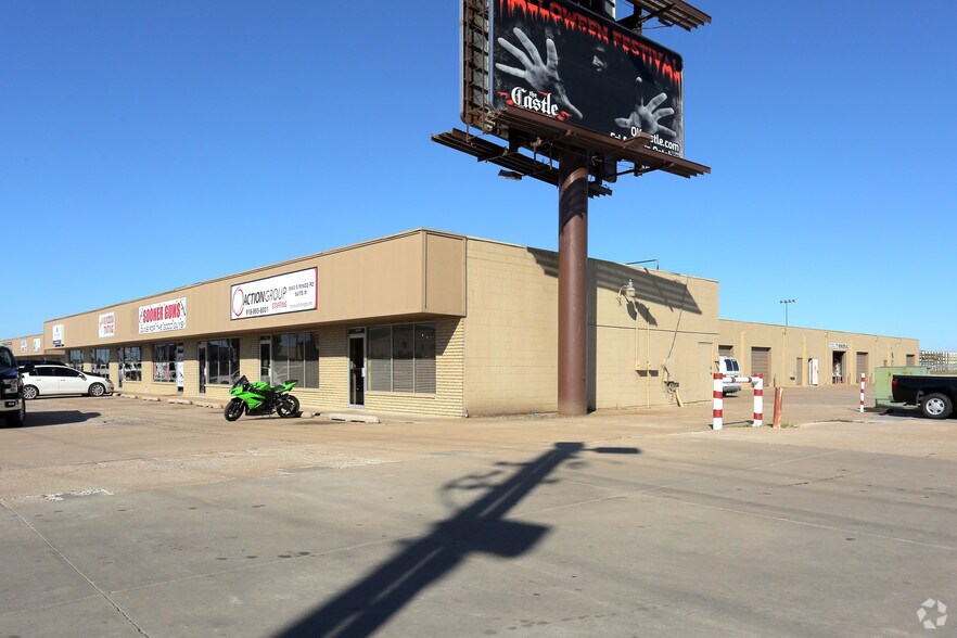 More Photos Of 5663 S Mingo Rd, Tulsa Light Manufacturing For Lease
