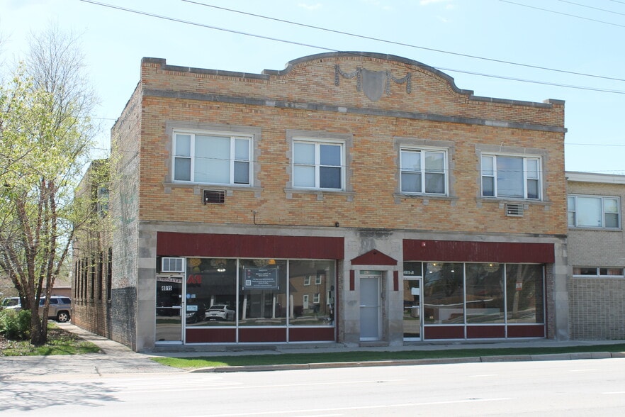 Primary Photo Of 4815 Butterfield Rd, Hillside Storefront Retail Residential For Sale