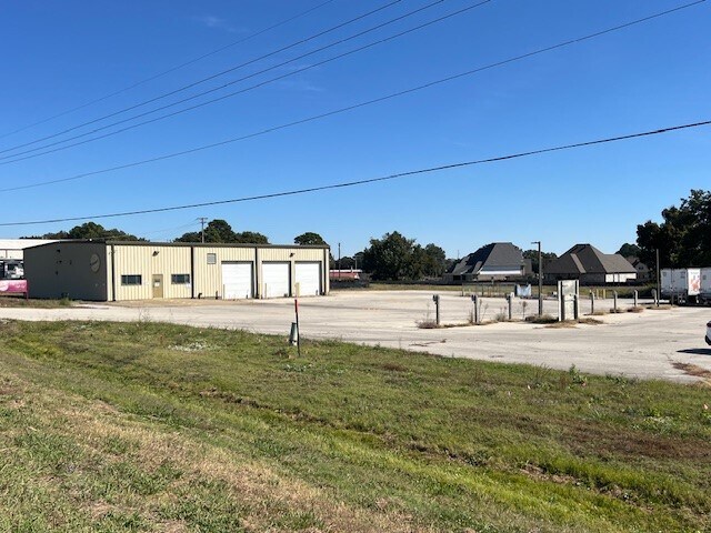 More Photos Of 5408 Stadium Blvd, Jonesboro Industrial For Sale